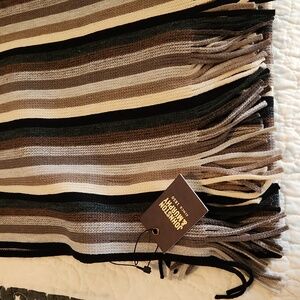 Johnstone and Murphy striped scarf